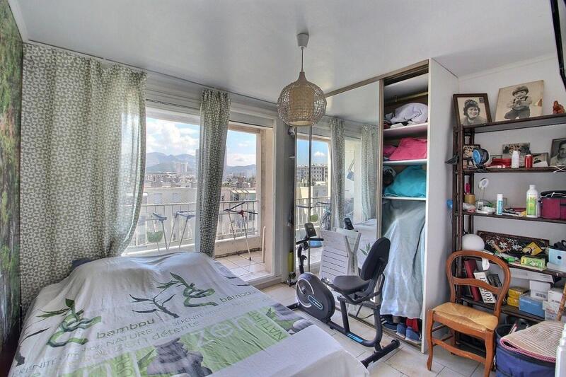 Appartement - 81 m² - 4 pièces