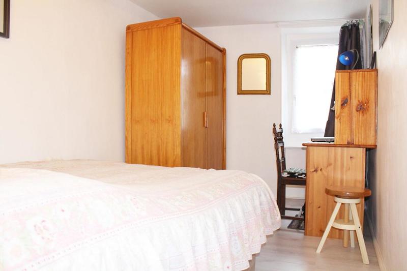 Maison - 180 m² - 9 pièces