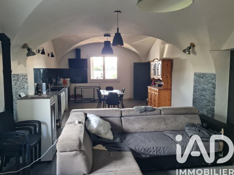 Maison - 370 m² - 9 pièces