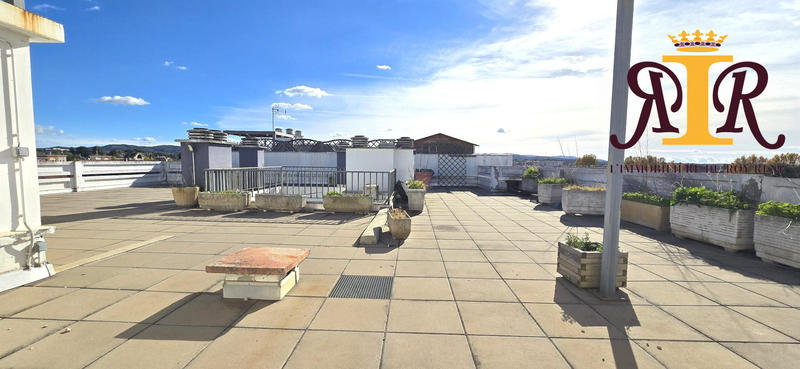 Appartement - 150 m² - 5 pièces