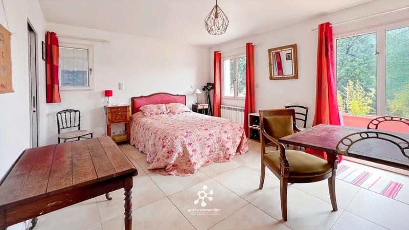 Maison - 147 m² - 6 pièces