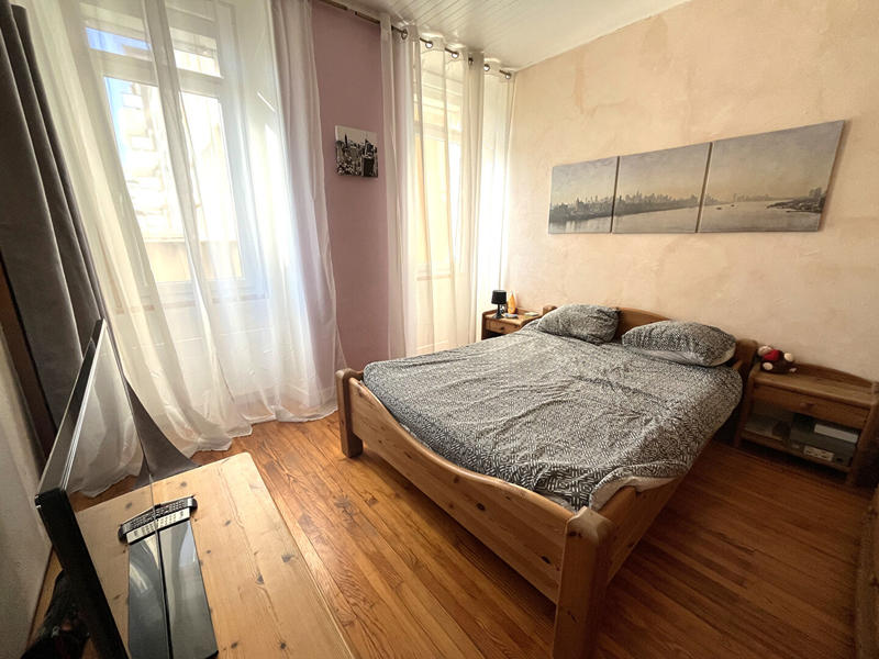 Appartement - 84 m² - 4 pièces