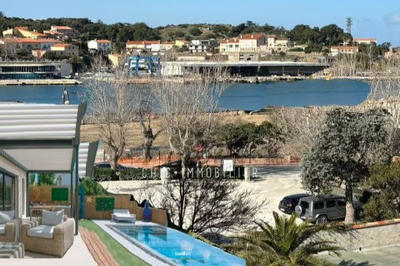 Terrain constructible - 728 m²