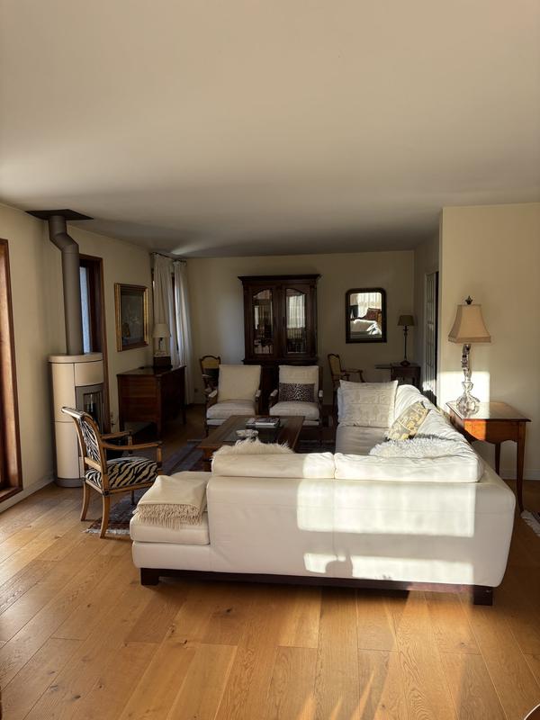 Villa - 200 m² - 5 pièces