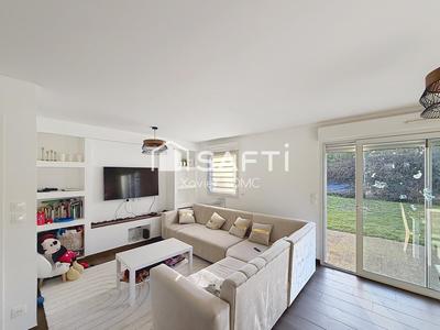 Maison - 105 m² - 6 pièces