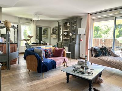 Appartement - 94 m² - 4 pièces