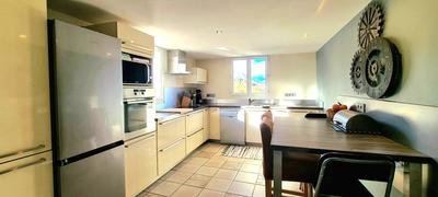 Maison - 144 m² - 8 pièces