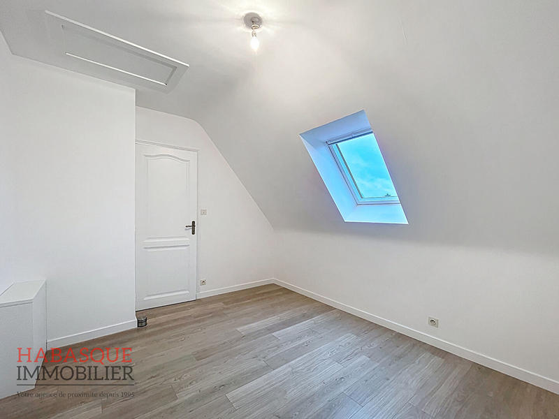 Maison - 136 m² - 6 pièces