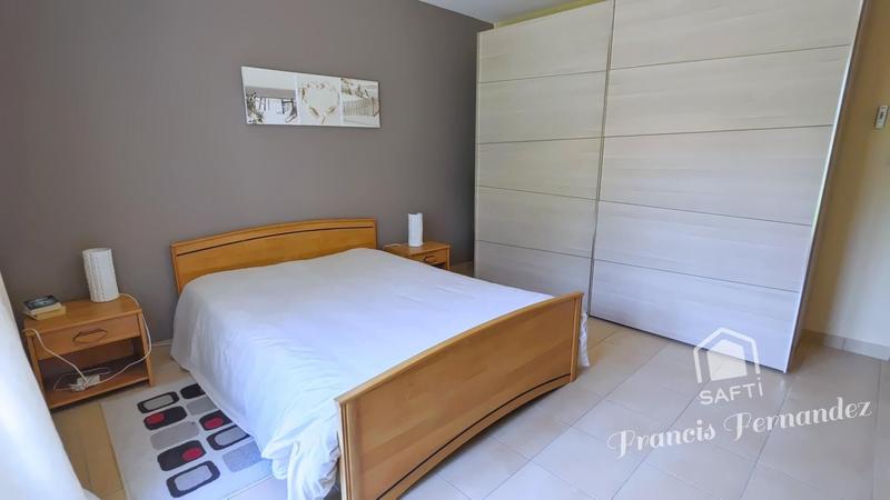 Maison - 220 m² - 6 pièces