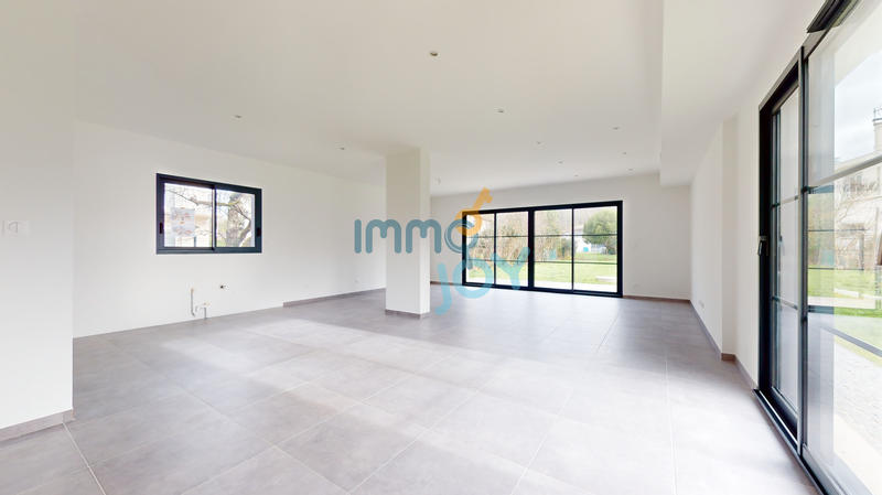 Maison - 150 m² - 5 pièces