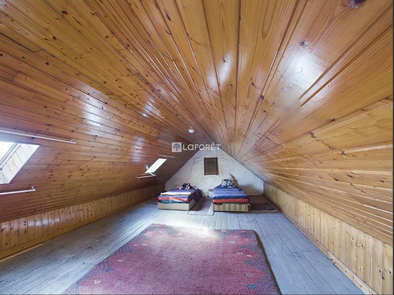 Maison - 178 m² - 8 pièces