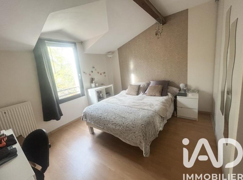 Maison - 185 m² - 8 pièces