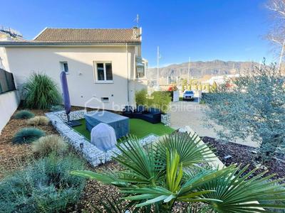 Maison - 147 m² - 6 pièces