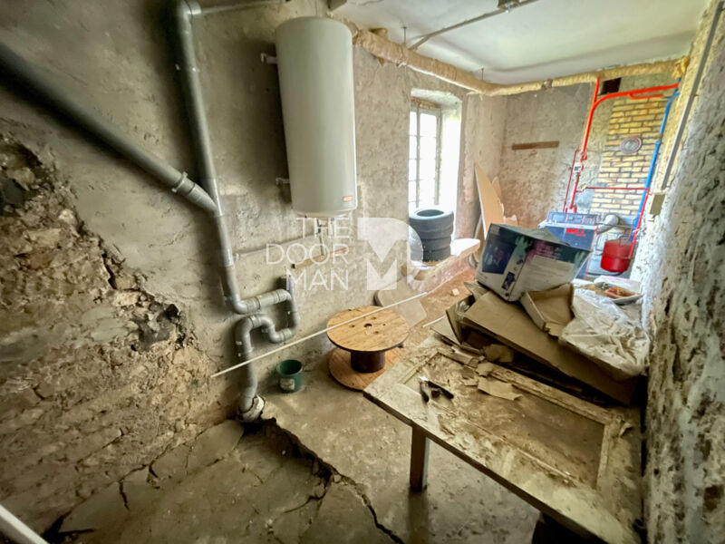 Immeuble - 110 m² - 7 pièces