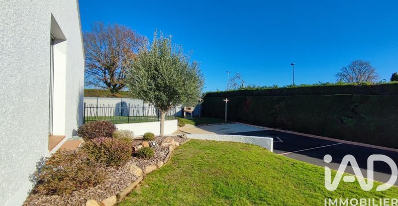 Maison - 99 m² - 5 pièces