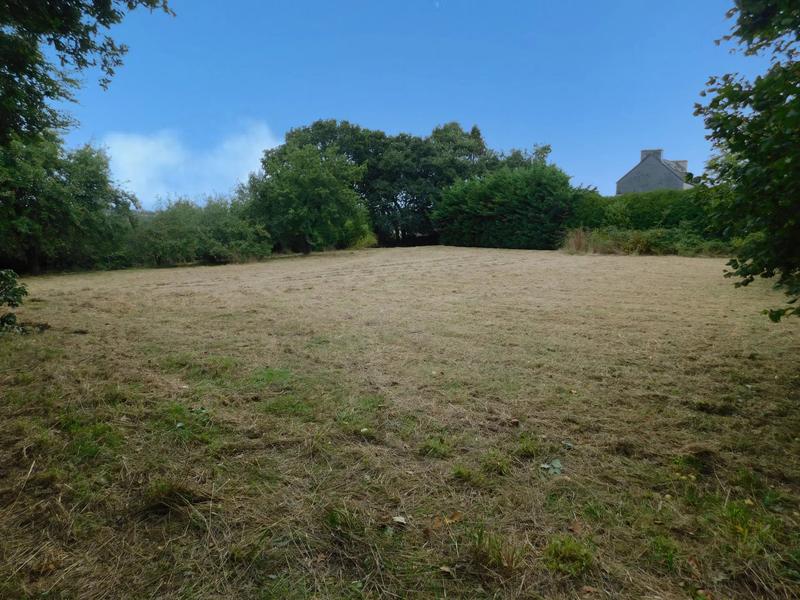 Terrain constructible - 3 080 m²