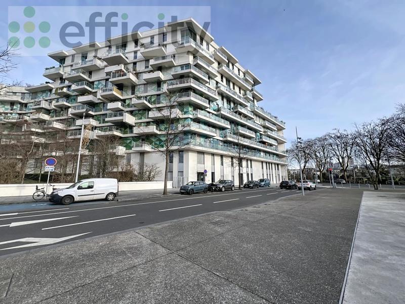 Appartement - 90 m² - 4 pièces