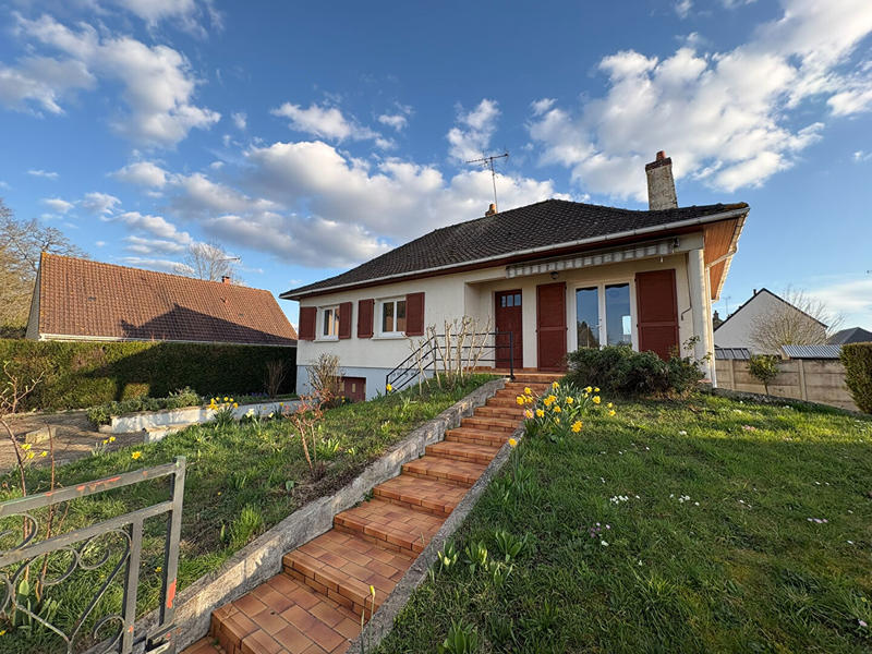 Maison - 86 m² - 4 pièces