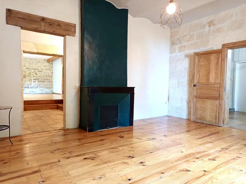 Maison - 200 m² - 7 pièces