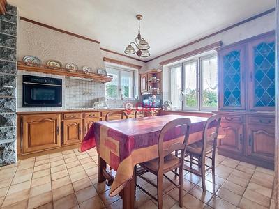 Maison - 157 m² - 8 pièces