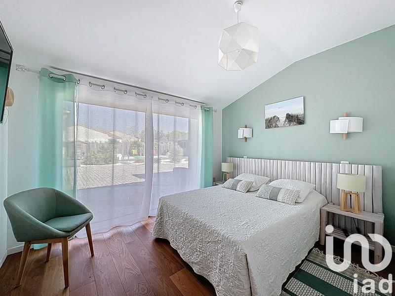 Maison - 185 m² - 8 pièces