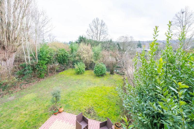 Maison - 173 m² - 7 pièces