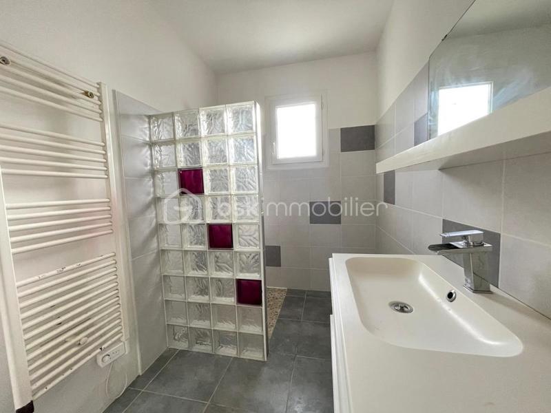 Maison traditionnelle - 83 m² - 4 pièces