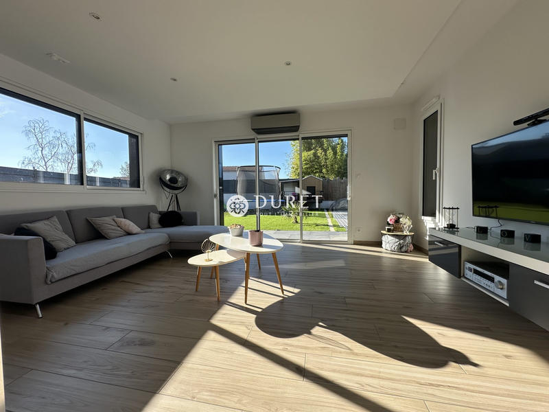 Maison - 178 m² - 9 pièces