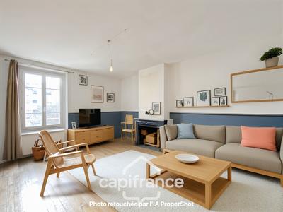 Maison - 223 m² - 8 pièces