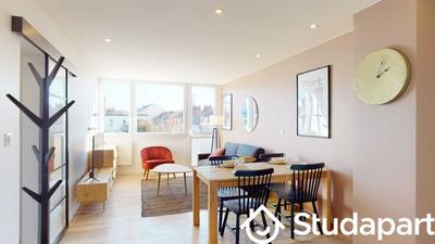 Chambre - 13 m² - 1 pièce