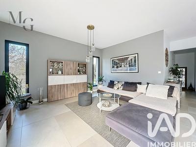 Maison - 108 m² - 4 pièces