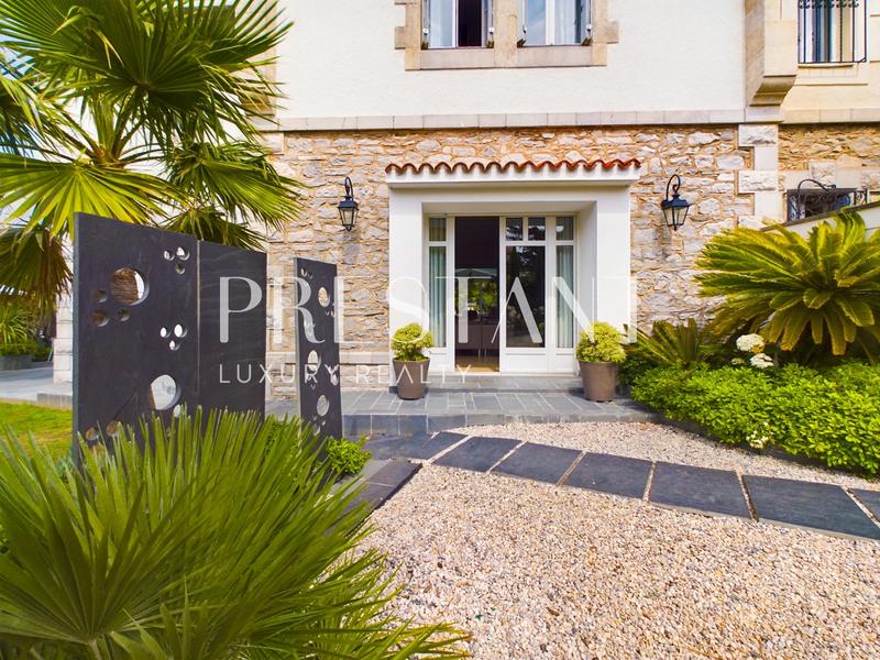 Maison - 193 m² - 7 pièces