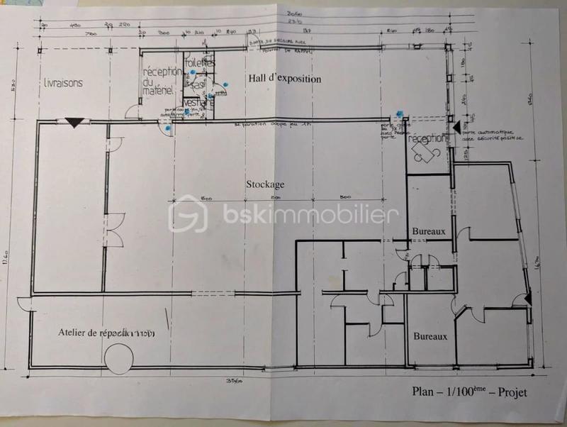 Local commercial - 780 m² - 15 pièces