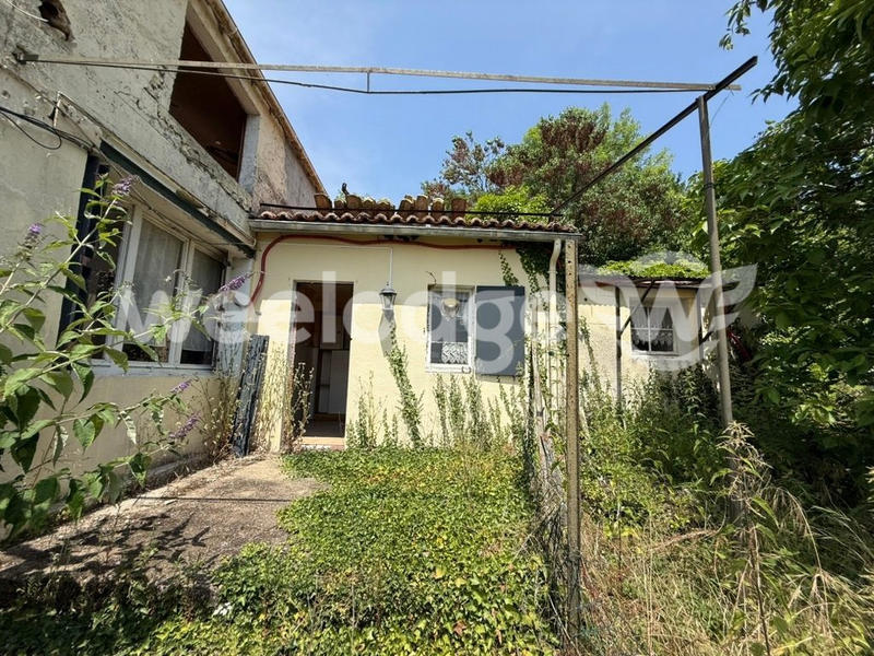 Maison - 186 m² - 1 pièce