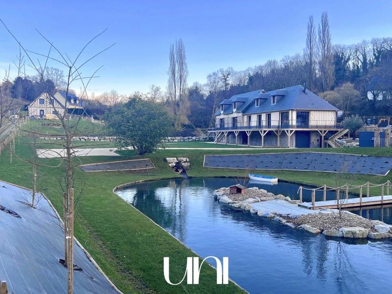 Maison - 205 m² - 7 pièces