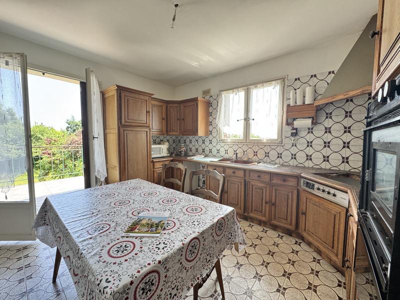 Maison traditionnelle - 147 m² - 5 pièces