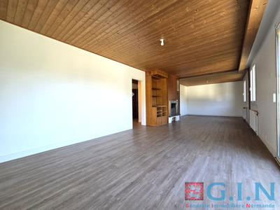 Maison de village - 150 m² - 8 pièces