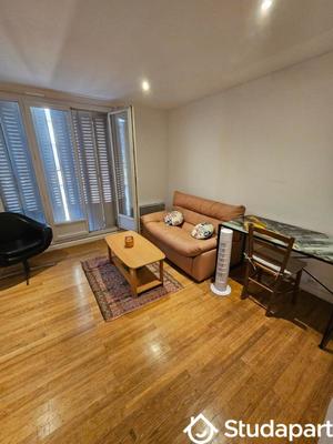 Chambre - 9 m² - 1 pièce