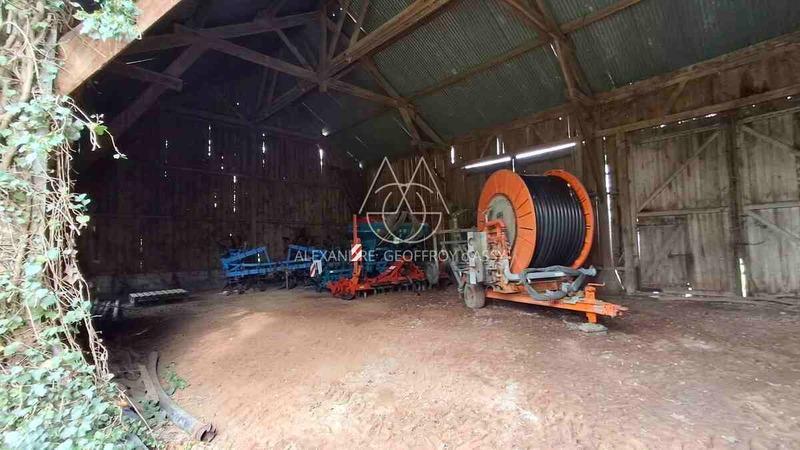 Corps de ferme - 600 m² - 15 pièces