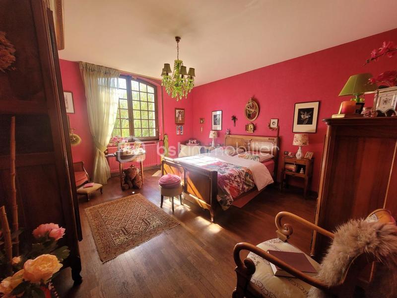 Maison de maîtres - 360 m² - 7 pièces