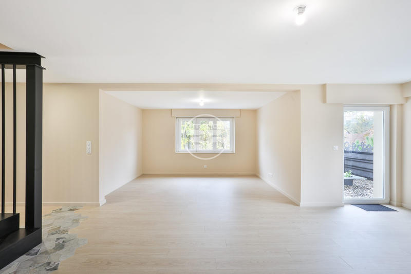 Maison - 179 m² - 6 pièces