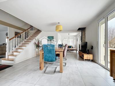 Maison - 141 m² - 5 pièces