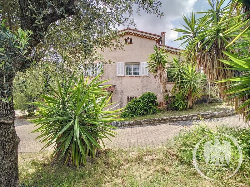 Maison - 129 m² - 6 pièces