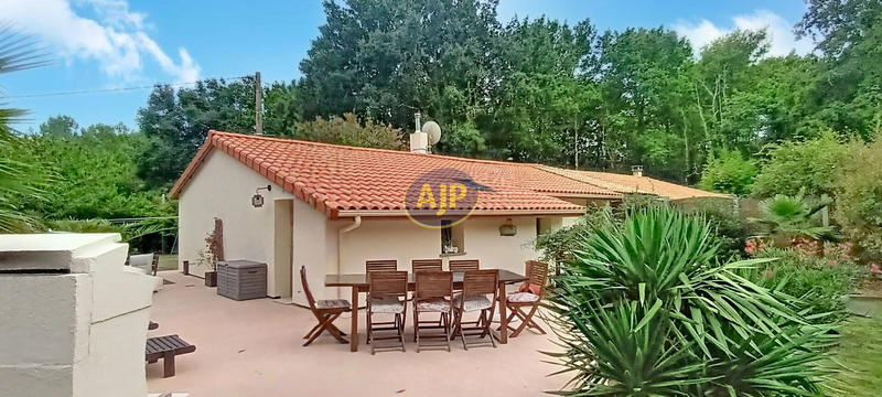 Maison - 88 m² - 4 pièces