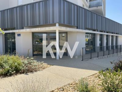 Magasins - 256 m² - 1 pièce