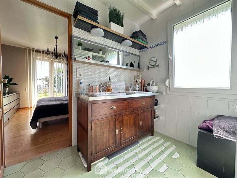 Maison - 204 m² - 9 pièces