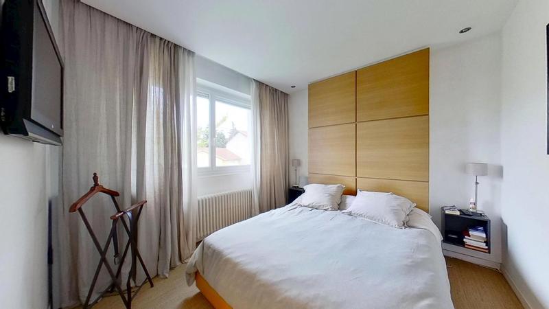 Appartement - 93 m² - 4 pièces