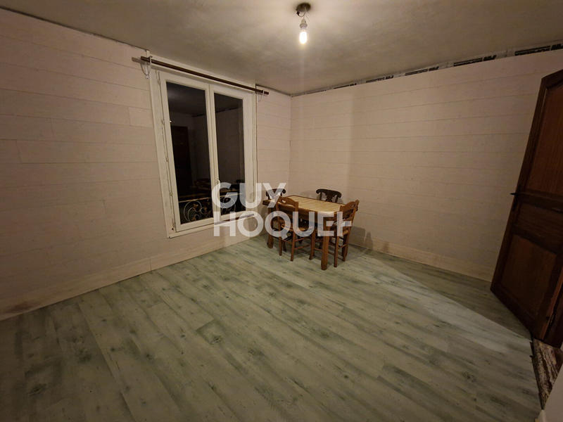 Maison - 342 m² - 14 pièces