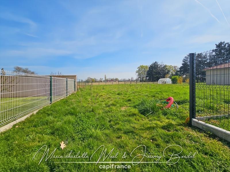 Terrain constructible - 768 m²