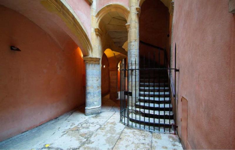 Appartement - 111 m² - 5 pièces